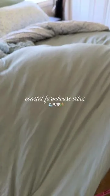 7 piece bedding set in this super cute sage green and floral 🐚🌾 #beddingset #farmhousestyle #bedroomdecor #7piececomforterset #summerbedding 