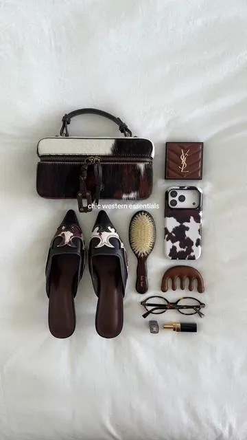 #heels #kittenheels #westernfashion #westernstyle #chic 
