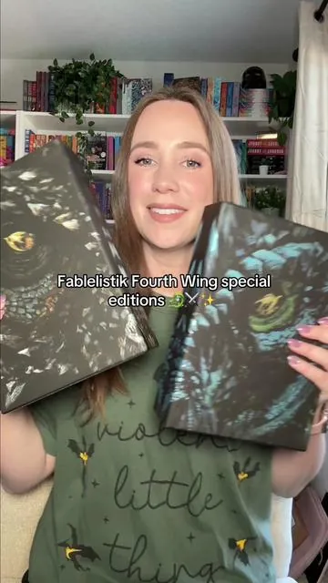 This might be the most stunning Fourth Wing edition I’ve ever seen. The Xaden Collector’s Edition is packed with exclusive artwork, premium details, and hidden Easter eggs from Xaden’s perspective. 🐉 Hand-signed by Rebecca Yarros 🖤 Exclusive Xaden cover and slipcase ✨ Foil stamping and 3D embossed dragon artwork 📖 Smyth-sewn binding with rounded spine 🗺️ Reimagined maps of The Continent and Basgiath War College 🎨 12 full-color illustrations, including edition-exclusive pieces 🐲 Dragon-wrapped chapter openings 🔍 Chapter-specific Easter eggs throughout 🖋️ Exclusive line art and interior artwork from Xaden’s POV 🌙 Exclusive illustrated parapet scene #FourthWing #RebeccaYarros #fablelistik #SpecialEditionBooks #xadensversion @Fablelistik Editions @Macmillan Publishers  
