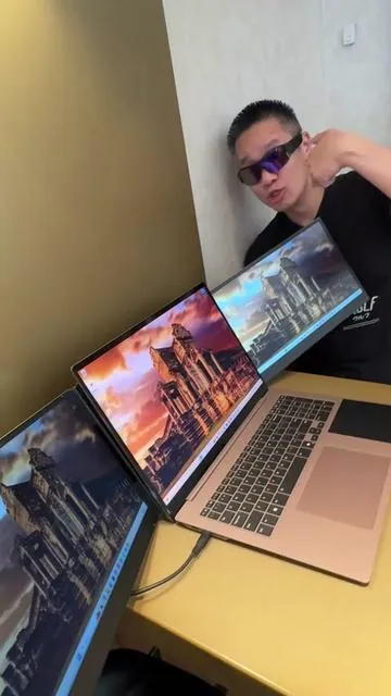 Cevaton Dual Screen Extender!  https://www.tiktok.com/t/ZP9jfpwV8hBEY-mRs85/ (Affiliate Link) @Cevaton 