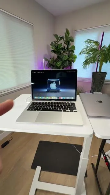 Refurbished MacBook Air 💻✨ 13.3” display • Intel Core i5 • 8GB–16GB RAM • SSD storage Perfect for school, work, streaming, and everyday use. Fast 3-day delivery + free shipping! #MacBookAir #RefurbishedMacBook #AppleDeals #LaptopDeals #TikTokShop