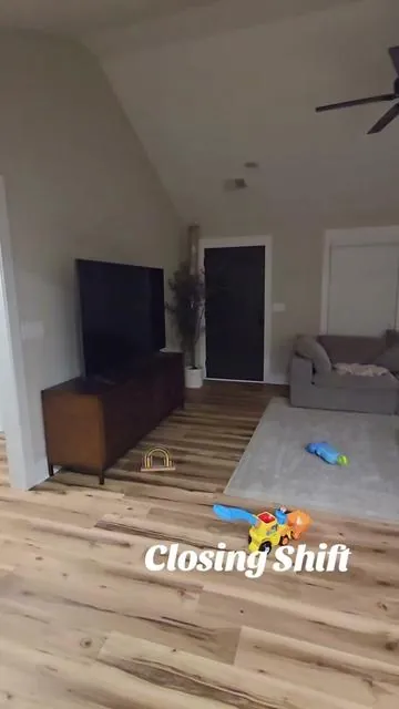 when everyone asleep and just a mama wanting to wake up to a clean house.Mamas you know that feeling !! Thanks to @RoborockUS for taking over before bed . #closingshift #CleanTok #momof1  #reset #nightroutine 