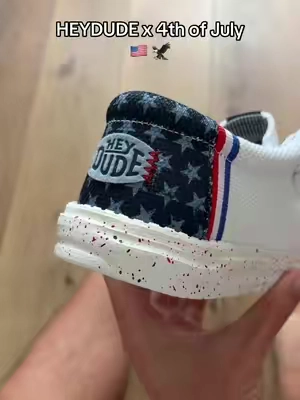 #heydudeshoes #4thofjuly #dealsforyoudays #heydudesummer #tiktokshopcreatorpicks 