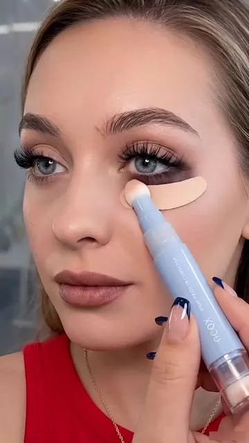 Even if you have no money, you have to try this concealer stick. #concealer #makeup #darkcircles #eyebags #fyp 