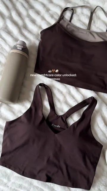 NEW COMFRTCORE COLOR DROP! neutral girlies… these are for you 🤎 @Comfrt  #activewearset #comfystyle #activewearfashion #neutralaesthetic #matchingset 