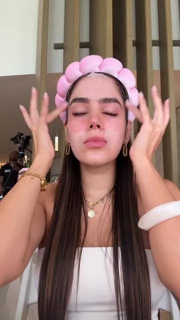 Una cosa es probar un producto y recomendarlo, y otra conocer la historia y sus ingredientes! Saber que realmente funcionan! Quedé en shock con @Biodance Store US y lo estoy amando #biodance #bubblebooster #collagenmask #hydrogelsplash #jellymist AD