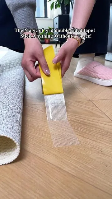 🔥🔥The Magic of grid double-sided tape! Sticks everything absurdly tight—peels off without a trace！#fyp #tiktok #TikTokShop #dealsforyoudays #foryoupage 