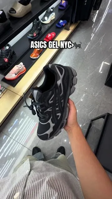 ASIC gel nyc😍😍 #asicgelnyc #asicsgelnyc #asics #dealsforyoudays #blackshoes 
