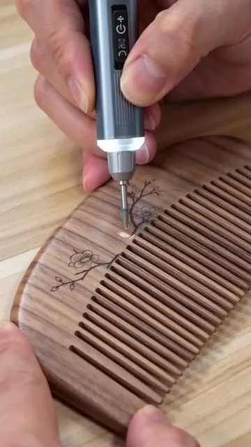 Engraving Pen with 30 Free Diamond Bits for Personalized Gifts & Practice Canvases Easy to Use USB-C Fast Charger 3 Speed Settings 8000-21000 RPM #tools #artsandcrafts #usefulgadgets #toolstorage #toolsyouneed     