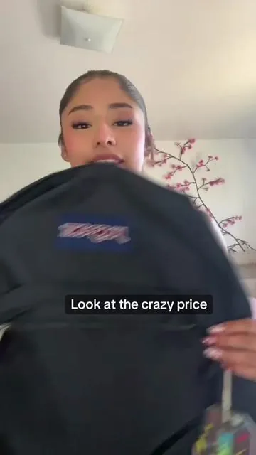 I’ve never seen it at that price, my favorite backpack#jansport #backpack #dealsforyoudays #SummerVibes #SummerVibes 