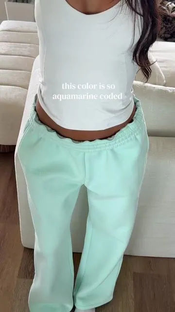 Obsessed with these straight leg sweats from @Comfrt 🩵🦋🧜‍♀️ #comfrt #comfrtsweatpants #baggysweats #straightlegsweatpants #loungewear 