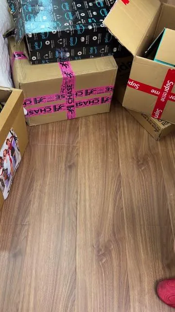 I'm definitely getting rid of this thing. Not because it cleans up all my cardboard in 3 seconds. Not because it saved me from a $500 HOA fine. Definitely not because it cuts through tape and corners like butter. Nope. Totally getting rid of it. (Link below if you wanna make the same "mistake.") #Zeleki #HOAFine #TrashDayWin #CardboardMess #tiktokshopdealsforyoudays 