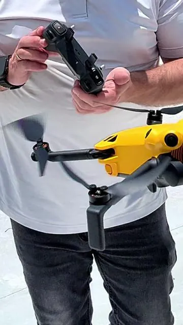 🚁🔥 Looking for pro-level aerial footage without the premium price tag? This Sky Rover drone kit delivers incredible performance and includes a full HD integrated screen controller, so there's no need to connect your phone. Get smooth, high-quality footage, long-range control, and an easy-to-use flying experience in one complete package. Whether you're creating content, capturing travel adventures, or upgrading your drone game, this bundle gives you everything you need at an unbeatable value. #SkyRover #DroneLife #ContentCreator #TechDeals #TikTokShopFinds@SKYROVER_US 