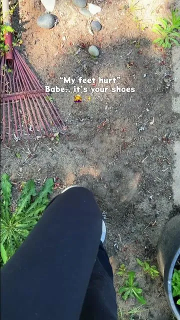 Barefoot shoes are the only reason I can walk and stand for as long as I can without having any foot pain. #BarefootShoes #FootPain #hobibear #dealsforyoudays #foothealth 