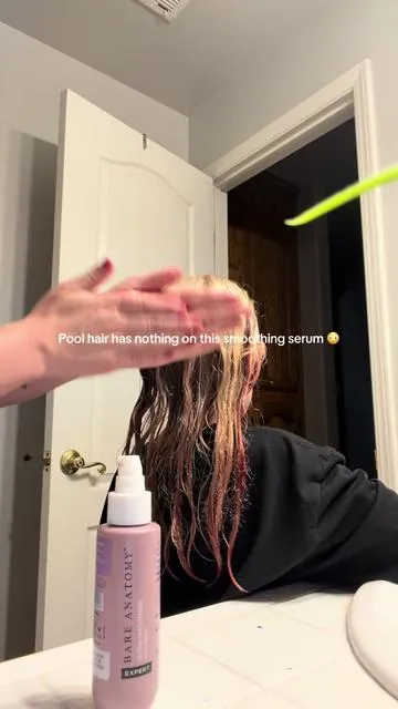 It’s so shinyyyy and easy to brush! 