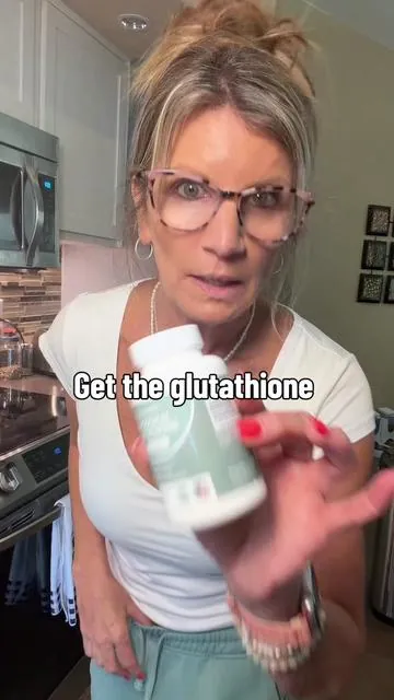 The glutathione glow is real ladies! Get this now. You won’t regret it! #dealsforyoudays #glowup #liposomalglutathione #glutathione #antiaging @Rosabella Supps 