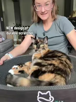 Love the new scratcher design! Going to last so much longer than regular cardboard scratchers #summerwins #dealsforyoudays #SummerVibes #petlovers #catscratcher 