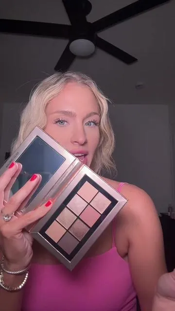 This is the “Pretty In Dolly” Bundle! 7 full size @buxomcosmetics products in this bundle and every one of these is SO good. #buxomcosmetics #buxom #makeupbundle #makeupbundles #dealsforyoudays 