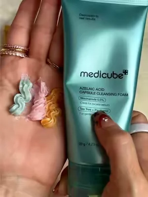 #medicube #medicubeskincare #medicubecapsulecleansingfoam #medicubecleanser #medicubepdrn 