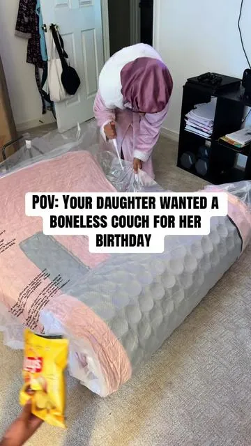 I didn’t know it was going to be this big. She loves it #bonelesscouch #couch #pinkaesthetic #pink #cozy 