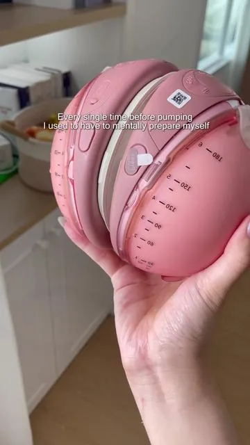 Every single time before pumping I used to have to mentally prepare myself🥹🥹🥹 #momcozy #momcozybreastpump #momcozyw1 #summerwins #dealsforyoudays 