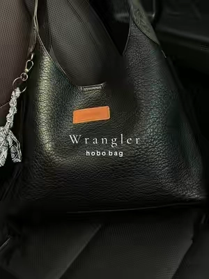🖤🖤 @Vaqueras Outfitters #dealsforyoudays #purse #hobobag 