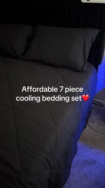 Love this 7 piece bedding set.  So soft, comfortable, and cooling.  @COSYBAY bedding set  #7piececomforterset #coolingbedding #comforterset #dealsforyoudays #summerwins 
