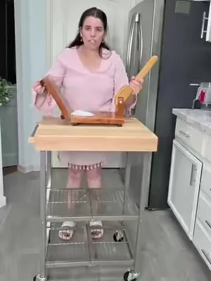 Mesa con llantas, table #kitchencart #mesas #dealsforyoudays #tiktokshopcreatorpicks #table 