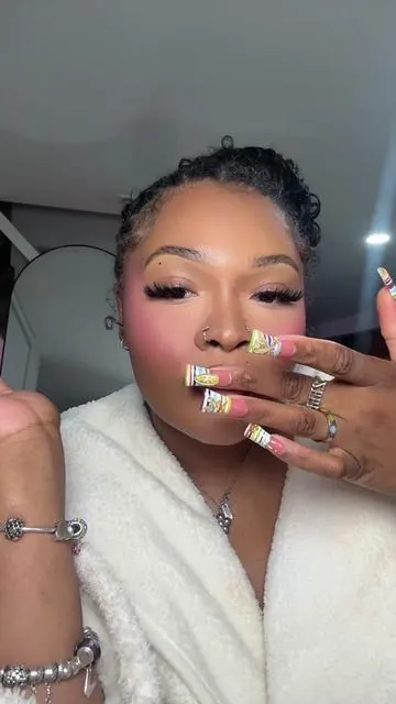 oh….. lemme go head & stock UPPPP!! 🔥 #laka #makeup #lipcombo #fyp #lipliner 