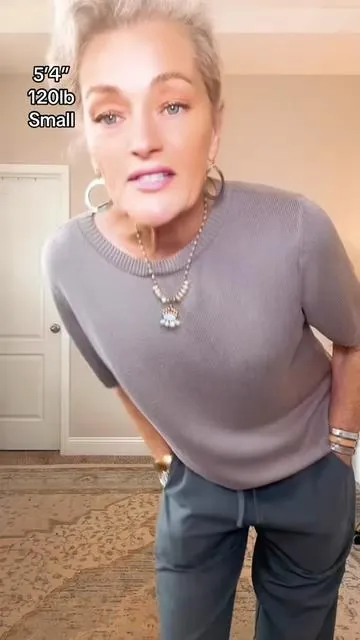 These linen blend pants have become one of my most-worn pieces. @TanmingFashion #LinenBlendPants #SummerStyle #WomenOver60 #Over60Fashion #ComfortableStyle