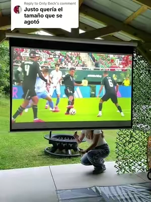 Replying to @Only Beck Pantalla para proyector de 100 pulgadas que se ve increíble incluso de día gracias a su respaldo que ayuda a bloquear la luz. Perfecta para cine en casa o noches de películas en el patio. #DealsForYouDays #tiktokshop #projectorscreen #homecinema #add 