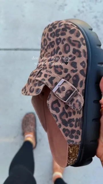 Platform clogs with arch support for everyday comfort!  #platformshoes #leopardprint #clogs #clogshoes 