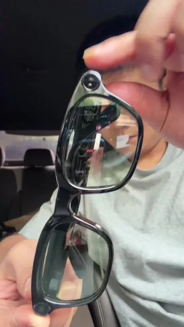 Love these awesome smart glasses! Capture life from your own point of view with photo & video recording, and it's packed with a handy Al assistant. Super creative tech worth grabbing! A #pov #aiglasses #techgadgets #contentcreator #smartgadgets 