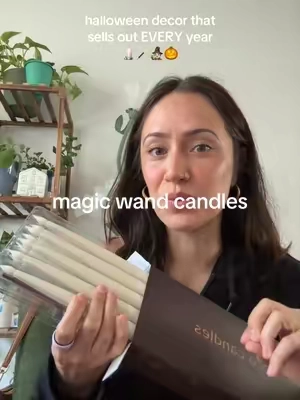 Halloween must have 🕯️🪄🧙🏻‍♀️ #halloweendecor #magicwandcandles #halloweencandle #floatingcandles #halloween 
