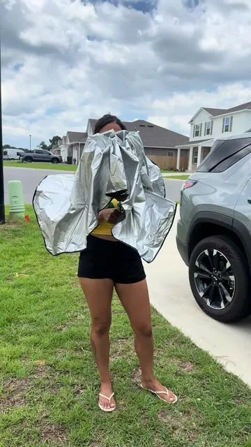 This one is way better than the old one for heat exposure #carwindshieldcover #carshadecover #dealsforyoudays 