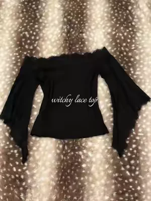 this top was made for me 🖤 #fashion #fashiontok #witchy #outfitinspo #cuteshirt 