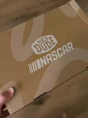 #heydudenascar #nascar #heydudeshoes #tiktokshopcreatorpicks 