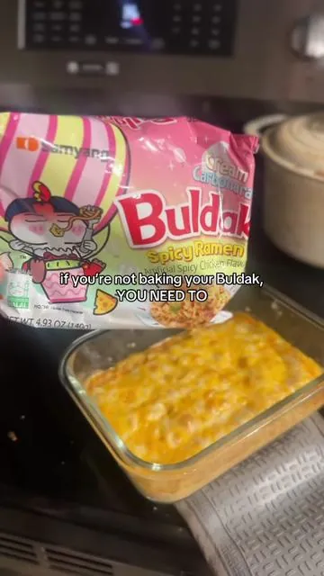 GIMME GIMME all the baked  #creamcarbonara #buldakramen #buldak #spicyramen 