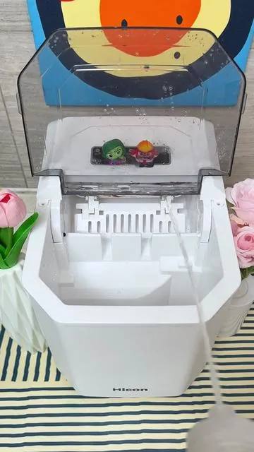 Rinses easily without residue for safer ice making use #NoResidue #SpotlessClean #SafeCleaning #IceMachineCare #CleanIceCubes 