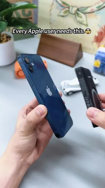 Magnetic wireless charging that snaps right onto your iPhone, powers your earbuds and smartwatch too, all in one compact 3-in-1 power bank.#MagSafePowerBank #WirelessCharger #iPhoneAccessories #PortableCharger #TechFinds
