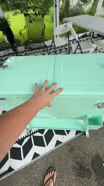 Rolling cart cooler. #summerhosting #rollingcartcooler #cooler #rollingcart #bbqmusthaves 
