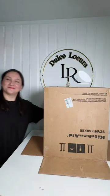 🔥 ¡No podía dejar pasar esta oferta! 🔥 La batidora de 7 cuartos de una de las mejores marcas del mercado está con un MEGA descuento en QVC, una tienda totalmente confiable y certificada. 🤩 Su precio normalmente supera los $600, pero ahorita la puedes conseguir por mucho menos. 😍 Si estabas esperando el momento perfecto para invertir en una batidora profesional, ¡esta es tu oportunidad! 👏 ✨ Te dejo el link aquí para que aproveches la oferta antes de que se termine. #dulcelocurarepostera #emprendimiento #pasteleria #reposteria #parati 