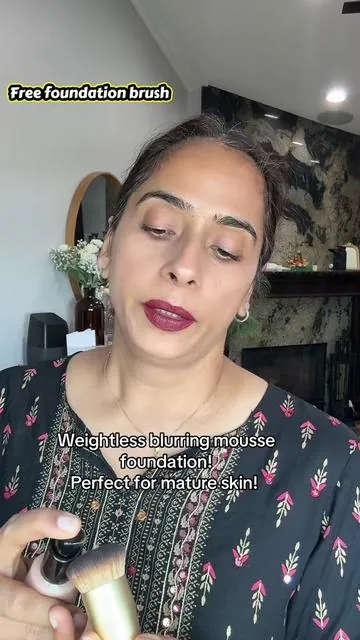 Weightless whip blurring foundation #blurringfoundation #moussefoundation #fyp #foundationformatureskin #easymakeup @Laura Geller Beauty 