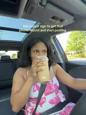no secrets on how to get the perfect angle. this phone mount has changed the game for me!!  #dealstoryoudays #creatorsearchinsights #phonemount #phoneholder #magneticphonemount