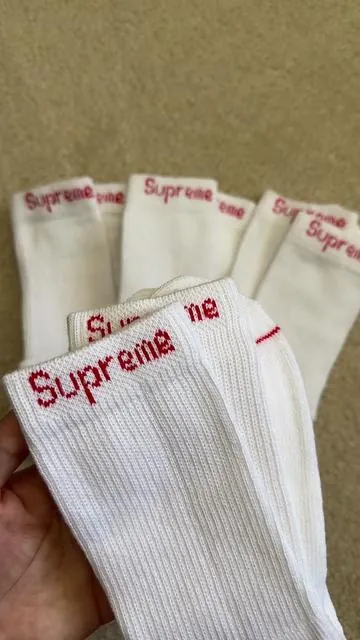#summervibes #fashiontiktok #supreme #socks #fyp 
