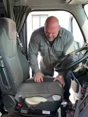 "Utilizo este cojín durante sesiones prolongadas y mejora significativamente mi comodidad al sentarme."#cushion #drive