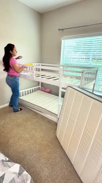 Segura, bajita y perfecta para los niños✨🏡 @Joymor #toddlerbed #toddlersoftiktok #toddlermomlife #bedroom #kidsbedroom