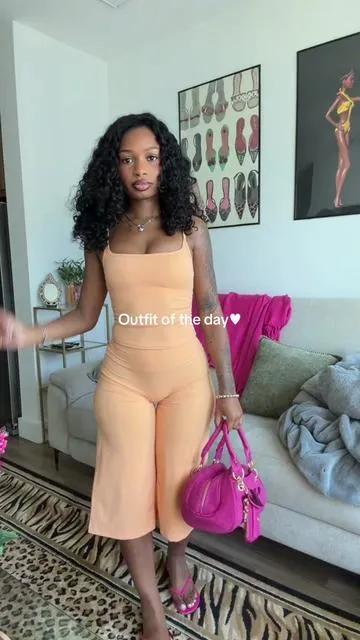 I love these colors together omggg😍😍😍
