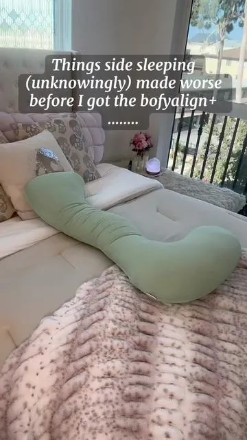 had no idea side sleeping was so problematic 😭 can’t sleep without a squishy cooling body pillows ☁️🤍  #sidesleeper #bodypillow #mellowsleep 