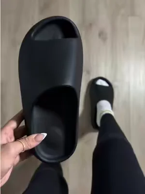 SIZE UP A FULL SIZE !! #Stockx #Yeezy #YeezySlides #YZY  
